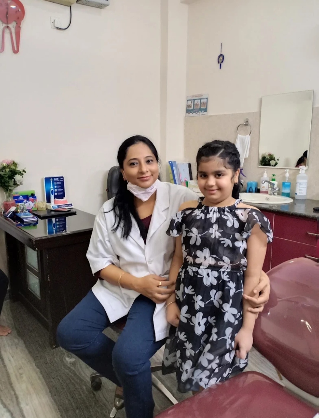 Dental chair and equipment at Shankar Dental Clinic, Neb Sarai